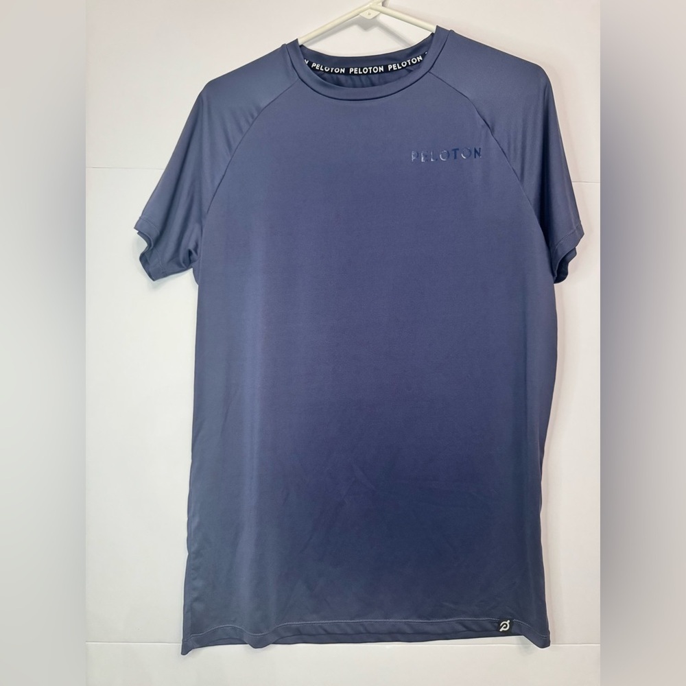 Peloton Athletic Performance Shirt – Men’s Large – Blue Short Sleeve Workout Top